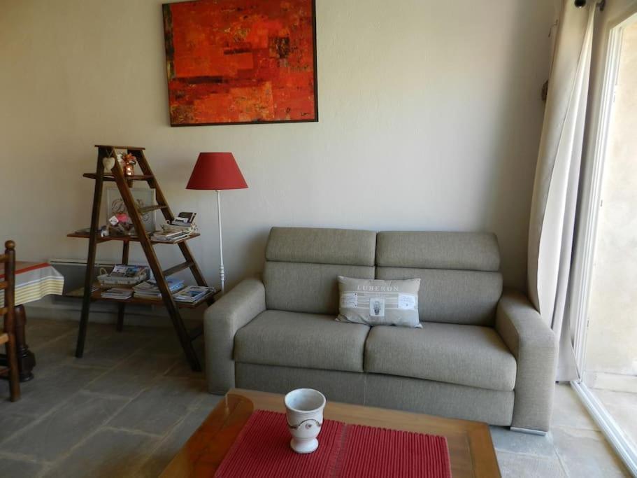Le Maset Des Aires Avec Vue Sur Le Luberon Et Son Jacuzzi Exterieur Disponible De Juin A Mi-Septembre Maubec  Exterior foto